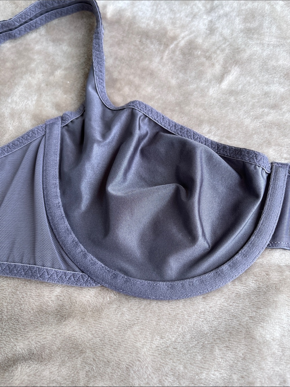 SKIMS Unlined Balconette Bra, Size 36C - Picture 9 of 12